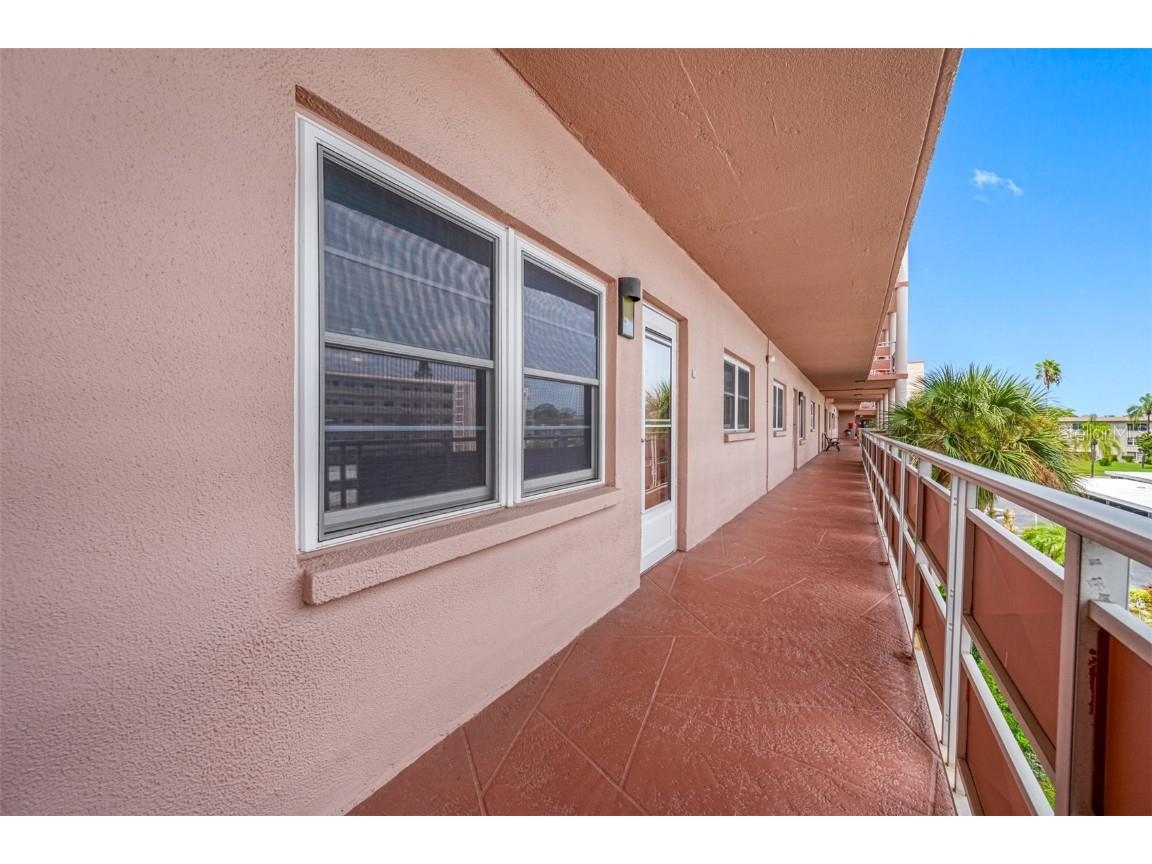 5521 80th Street N #310 Saint Petersburg FL 33709 TB8303258 image31