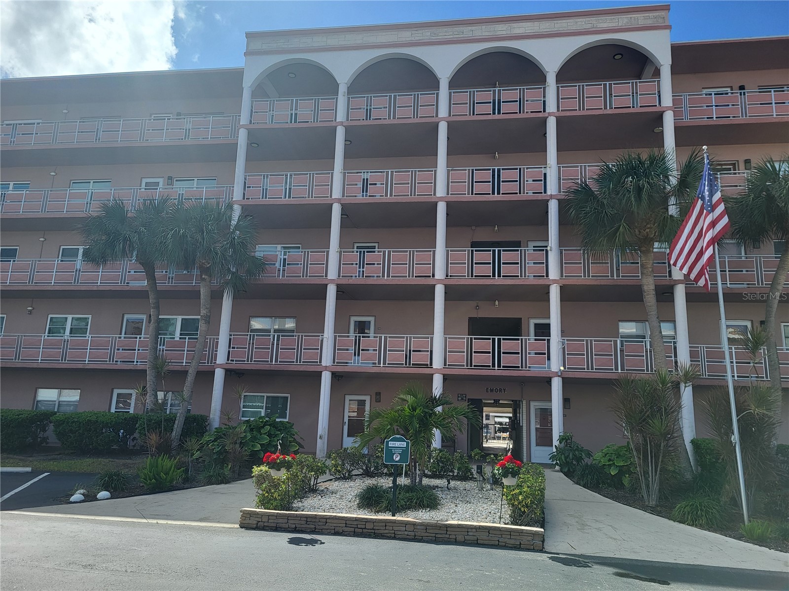 5521 80th Street N #312 Saint Petersburg FL 33709 TB8482638 image1