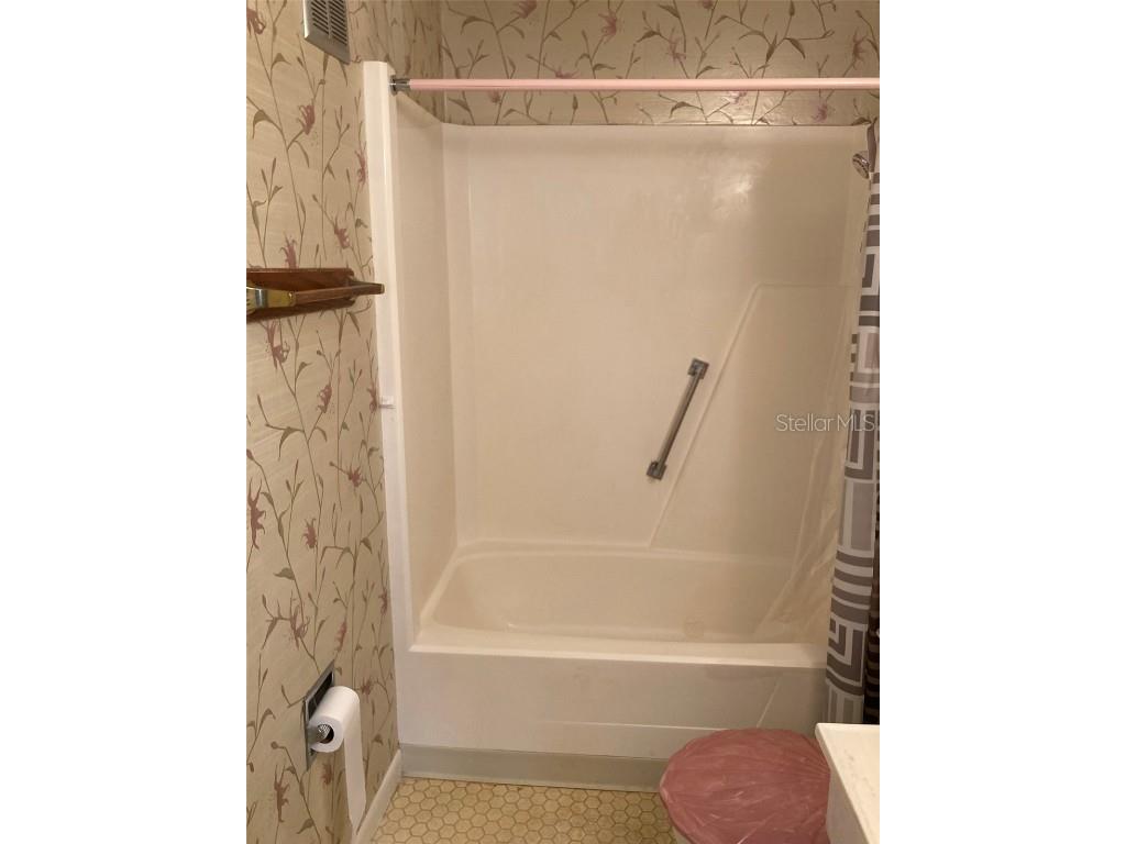 5521 80th Street N #516 Saint Petersburg FL 33709 TB8429937 image28