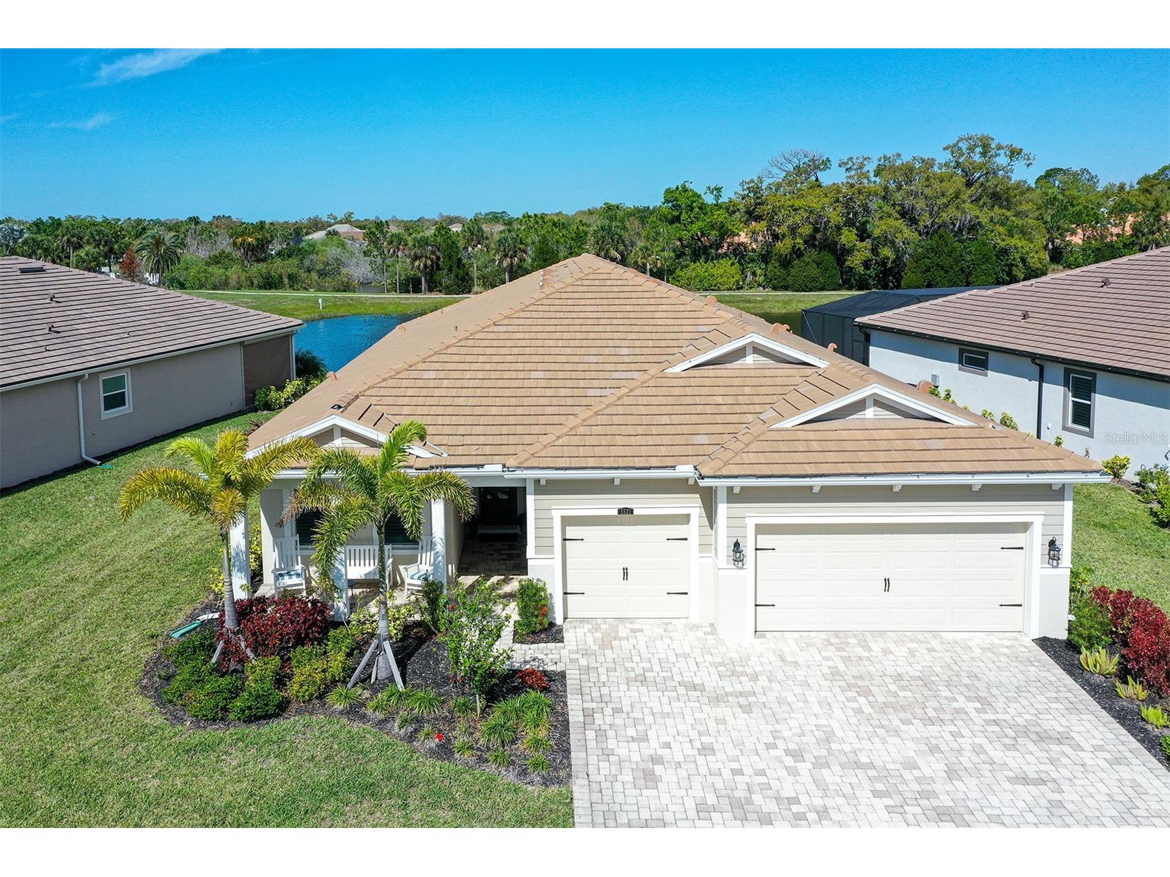 5521 Blue Water Boulevard Sarasota FL 34238 A4687351 image1