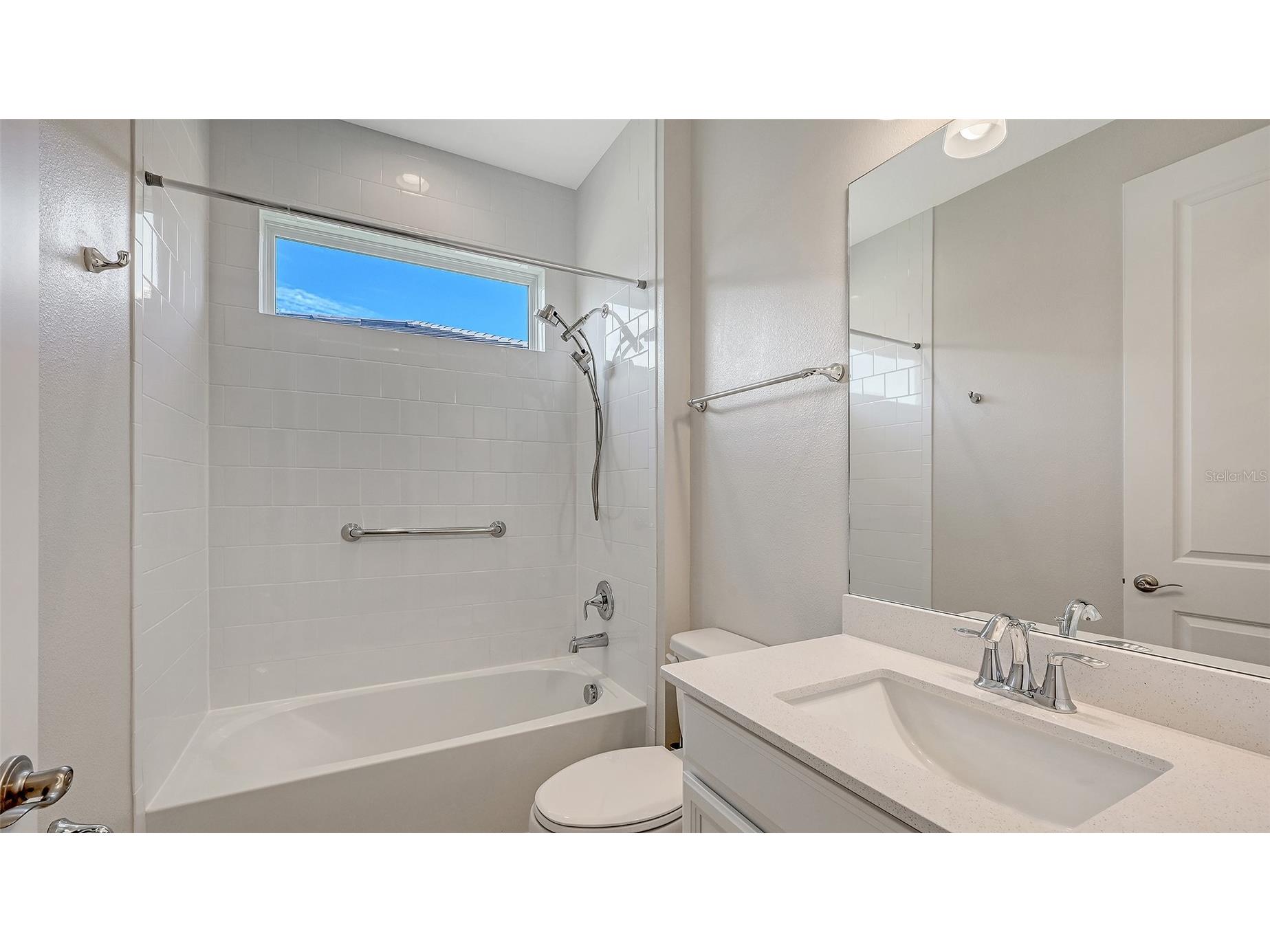 5521 Blue Water Boulevard Sarasota FL 34238 A4687351 image20