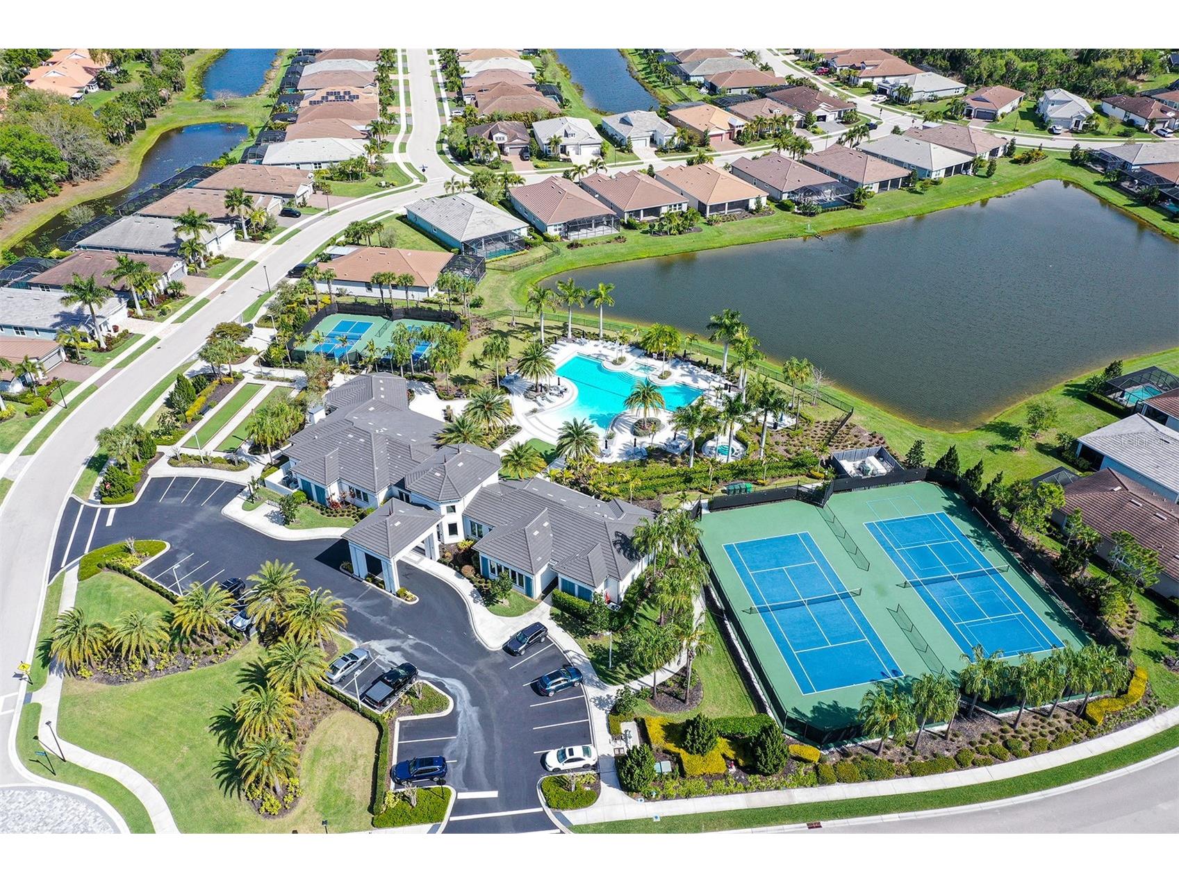 5521 Blue Water Boulevard Sarasota FL 34238 A4687351 image31