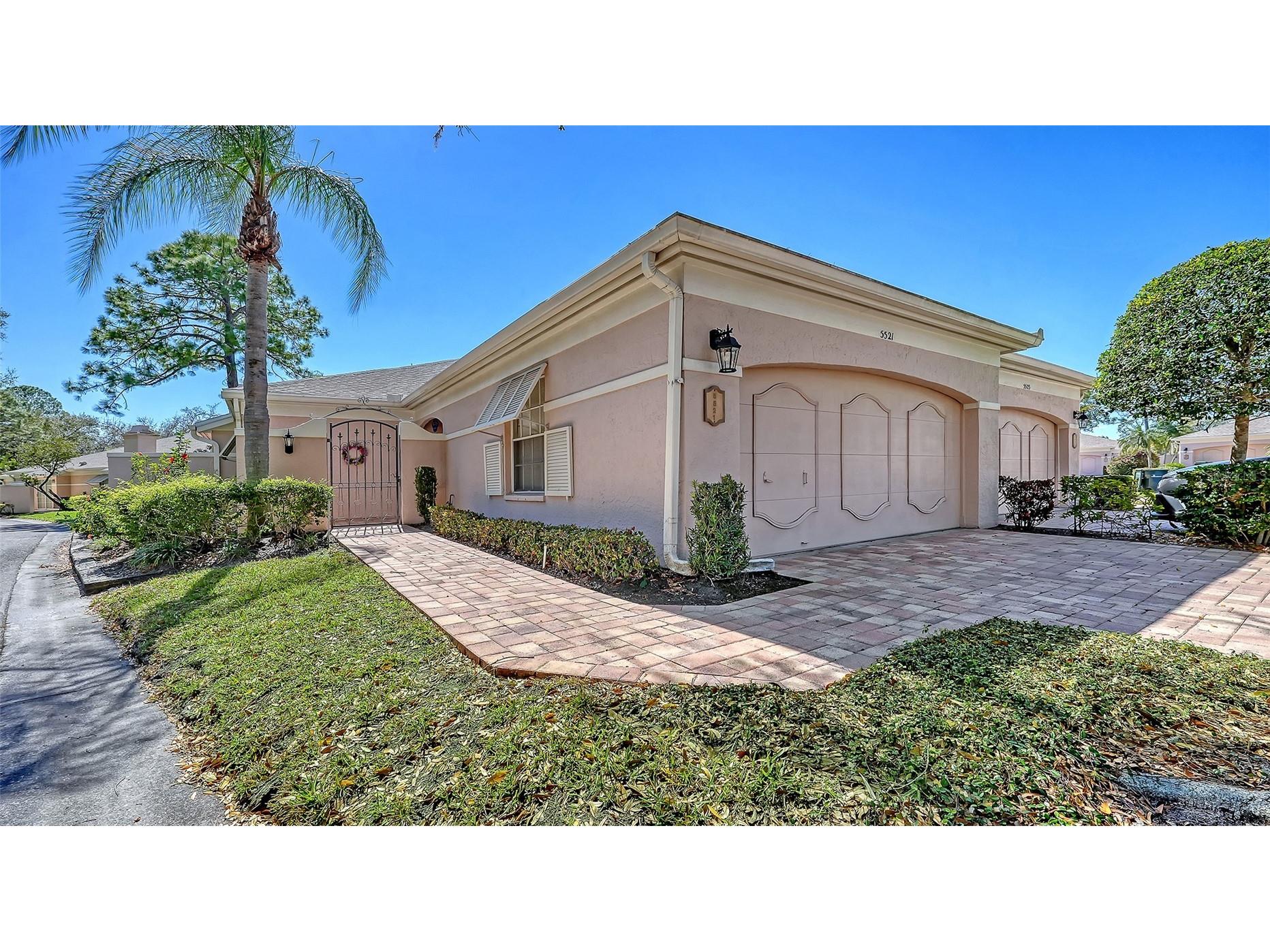 5521 Chanteclaire #21 Sarasota FL 34235 A4684320 image1