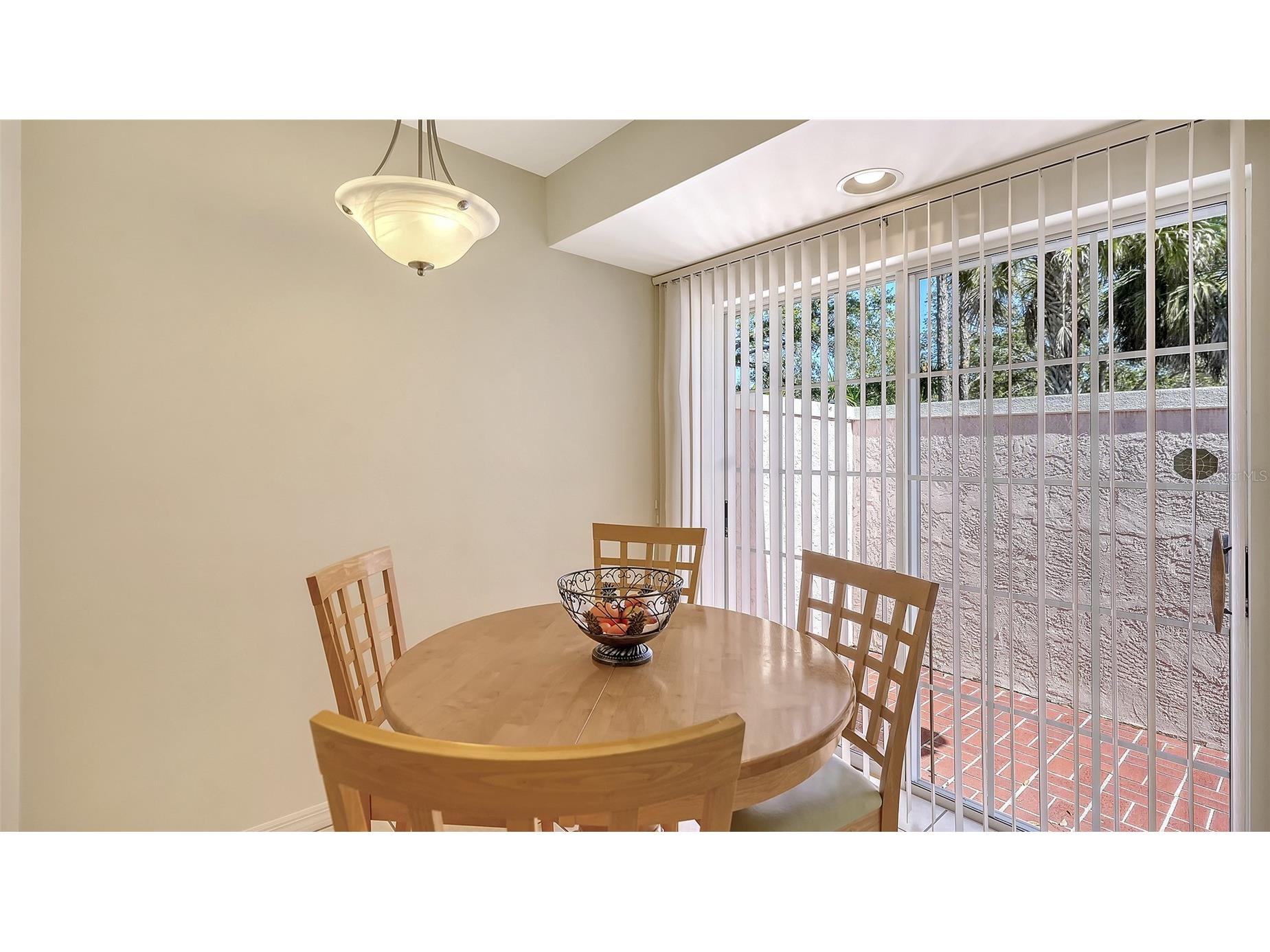5521 Chanteclaire #21 Sarasota FL 34235 A4684320 image19