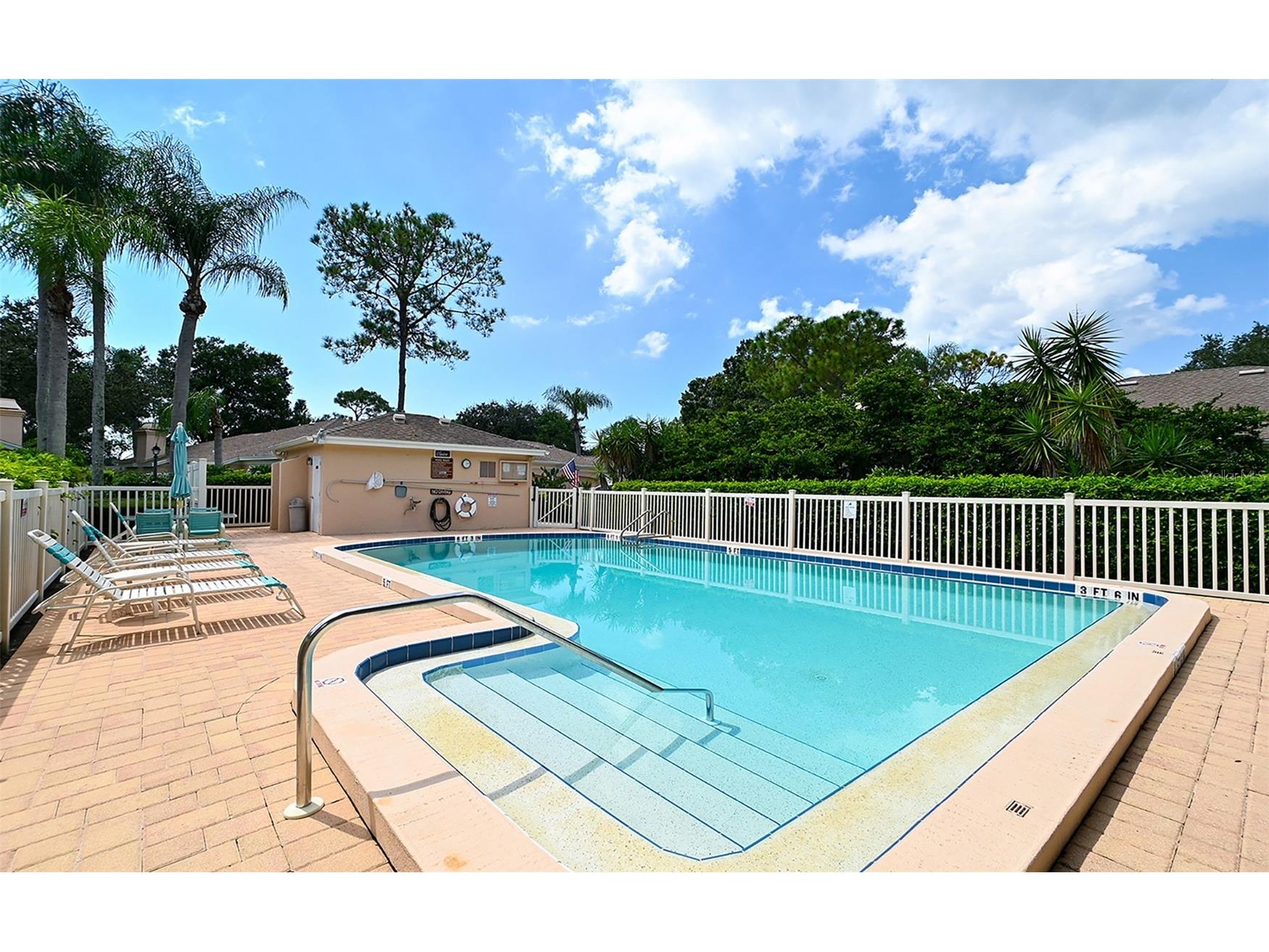 5521 Chanteclaire #21 Sarasota FL 34235 A4684320 image39