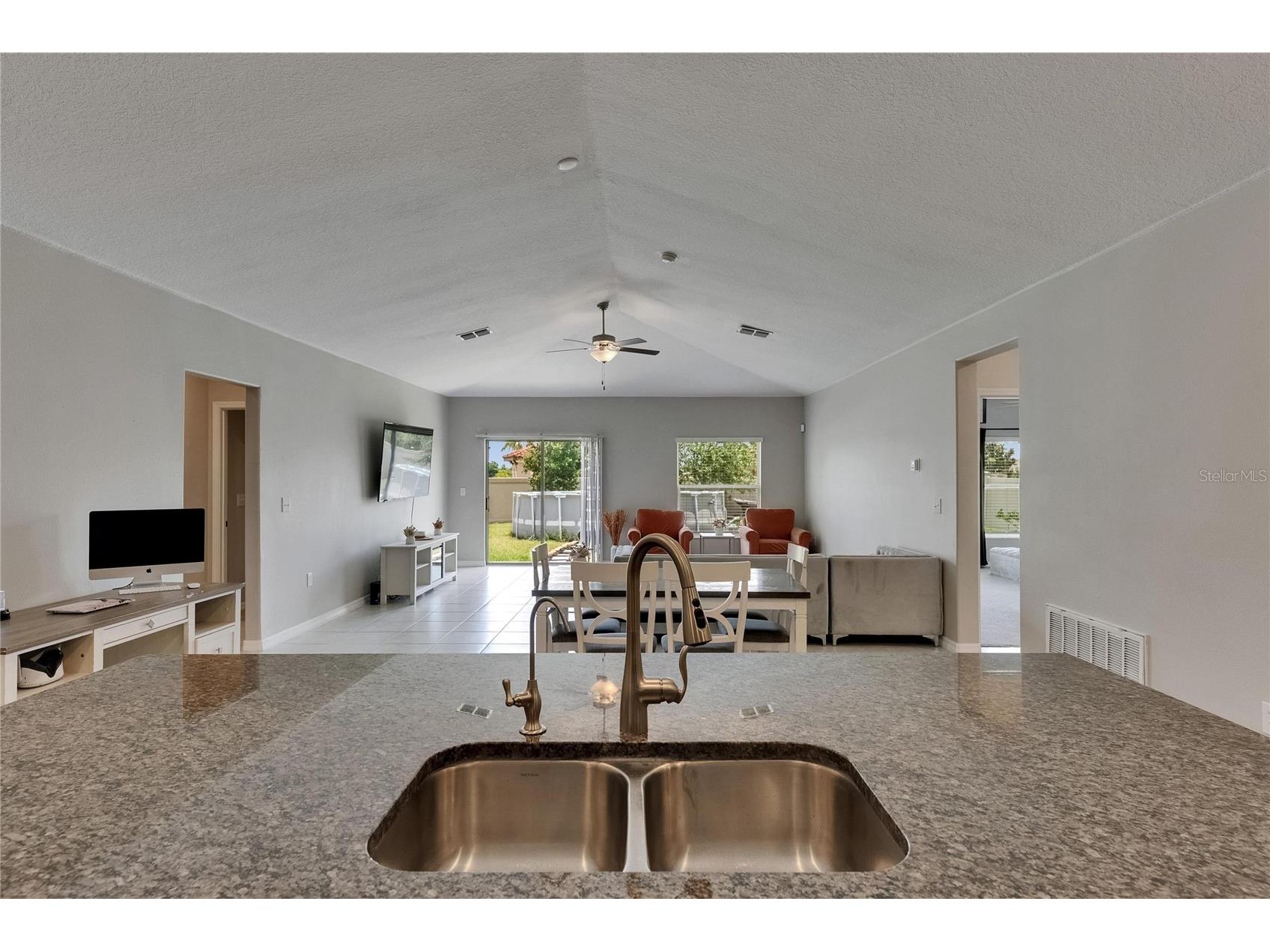 5521 Olano Street Palmetto FL 34221 A4695744 image17