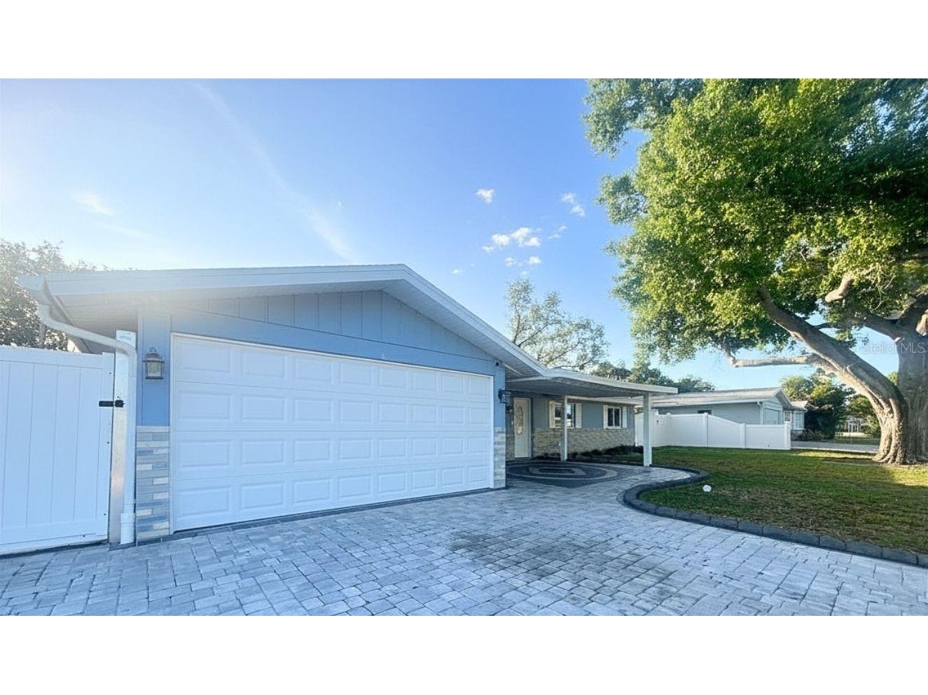 5521 Yorkshire Way Sarasota FL 34231 A4692814 image2