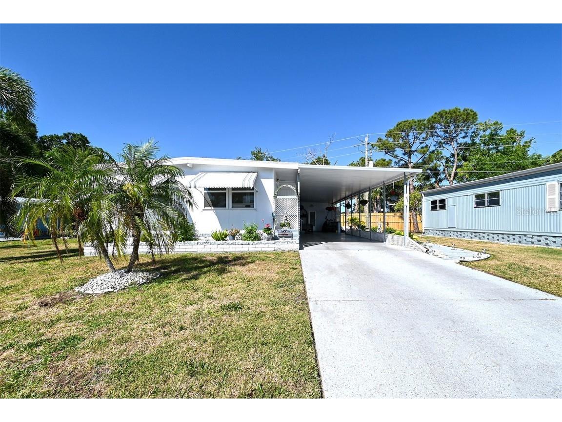 5522 Chateau Lane Bradenton FL 34207 A4568003 image1