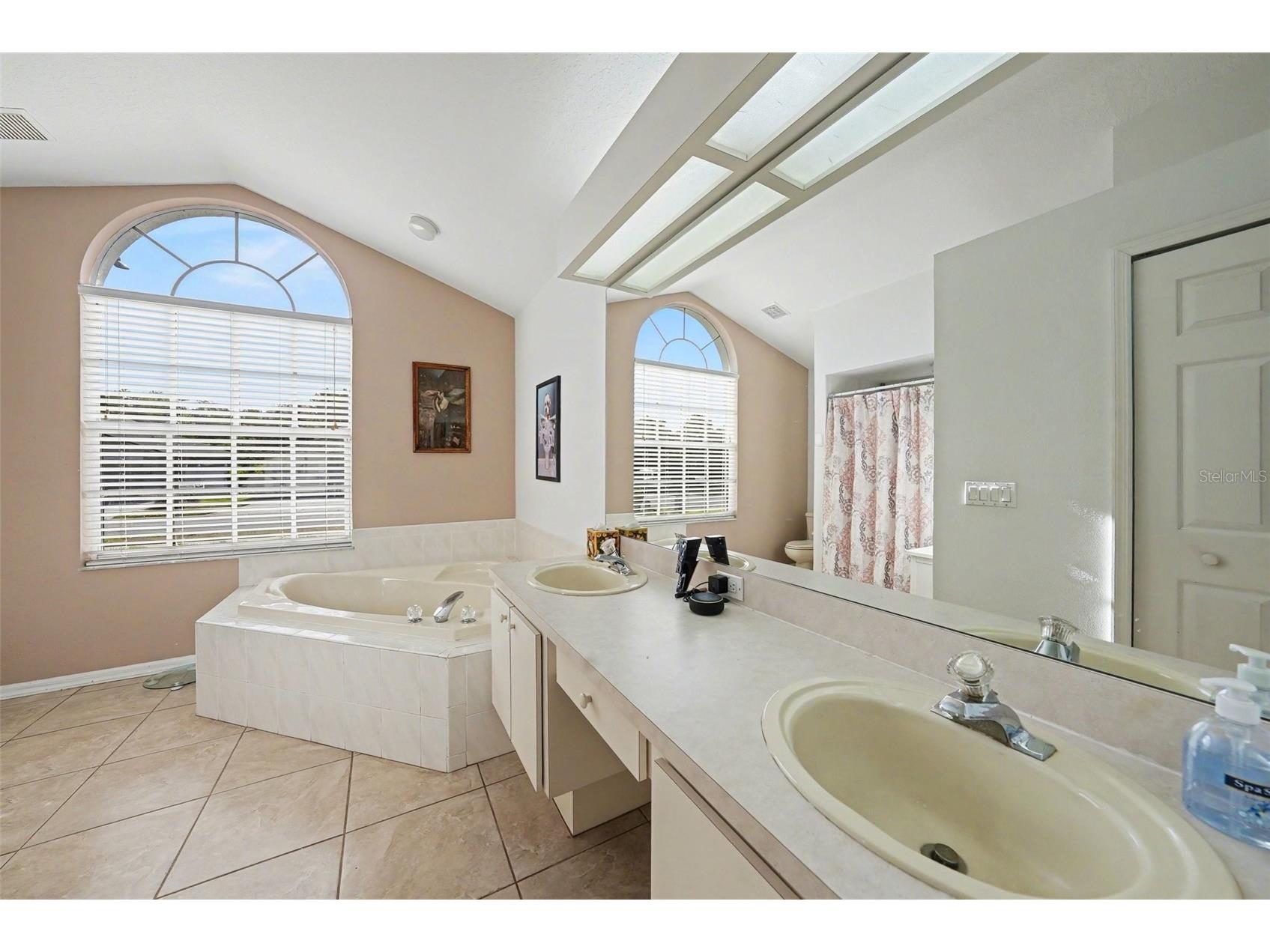 5523 Hereford Drive New Port Richey FL 34655 TB8502562 image18