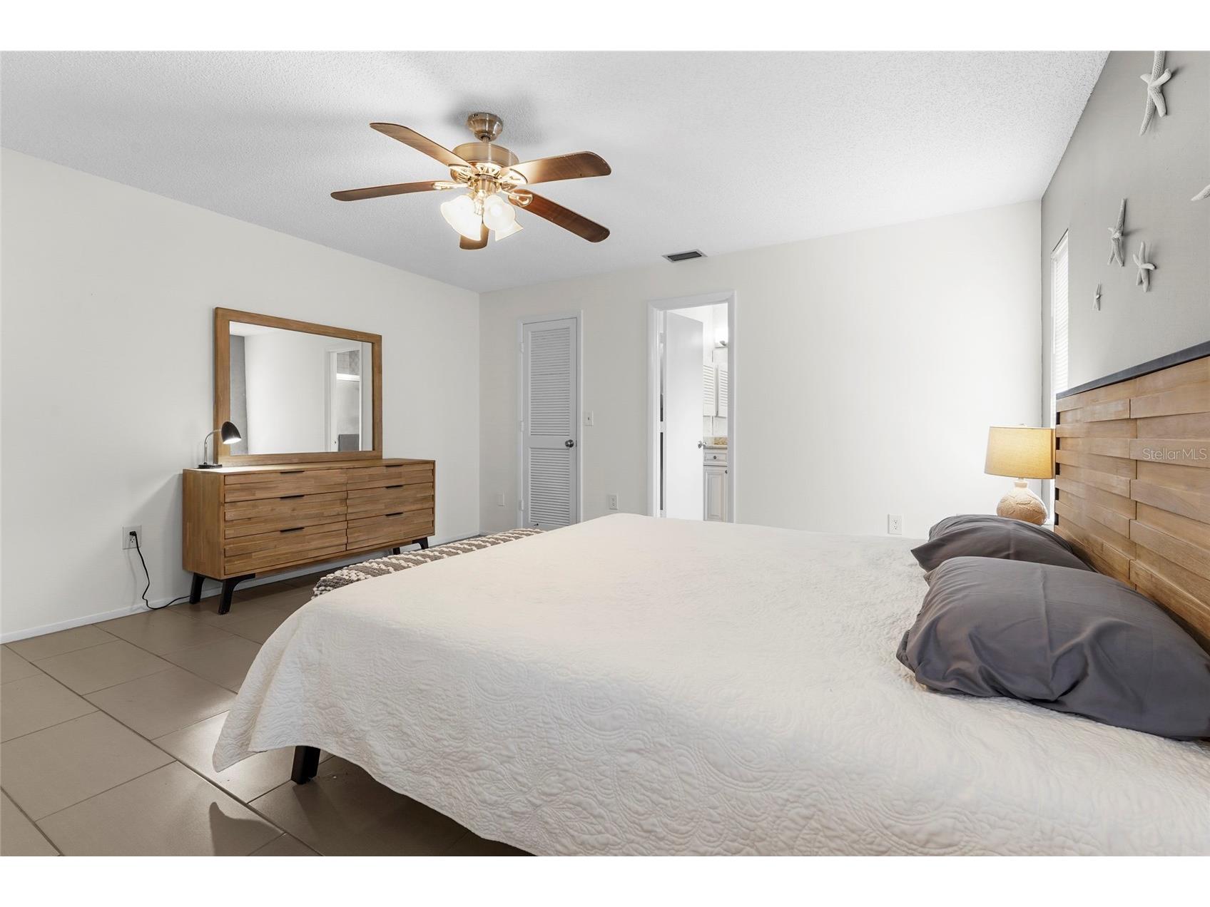 5524 Palm Aire Drive #5524 Sarasota FL 34243 A4681925 image26
