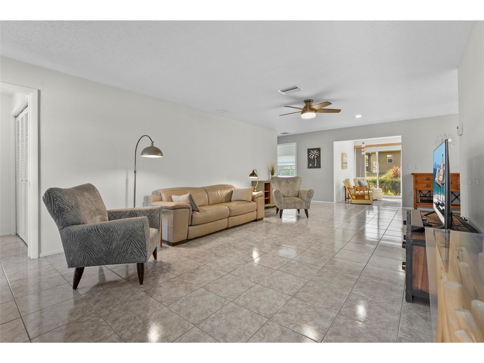 5524 Palm Aire Drive #5524 Sarasota FL 34243 A4681925 image4