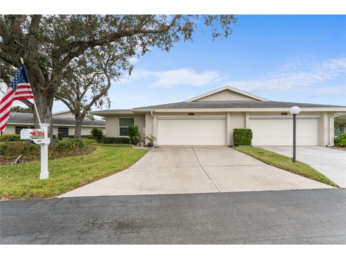 5525 Bountiful Drive #20 Sarasota FL 34233 A4627357 image1
