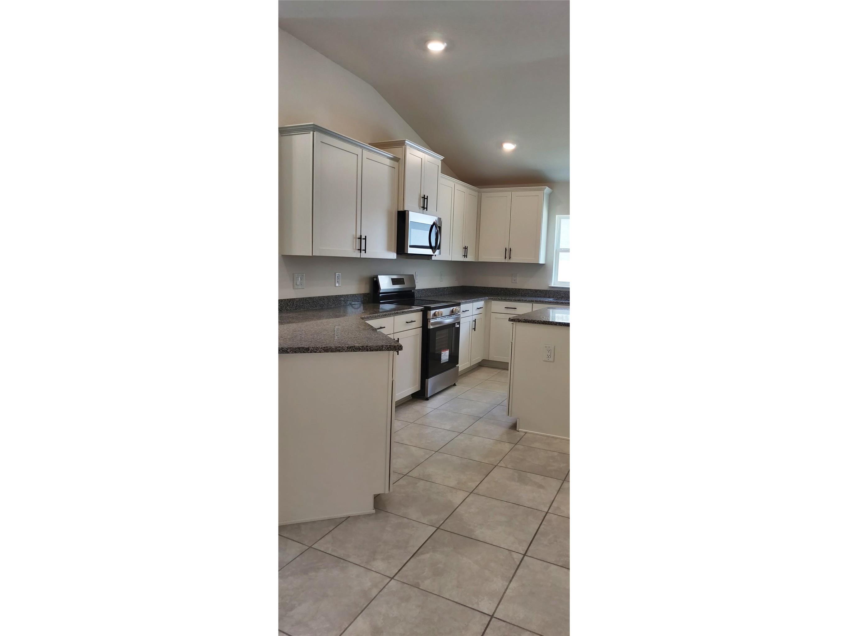 5525 Ocean Breeze Drive Spring Hill FL 34609 OM715554 image7