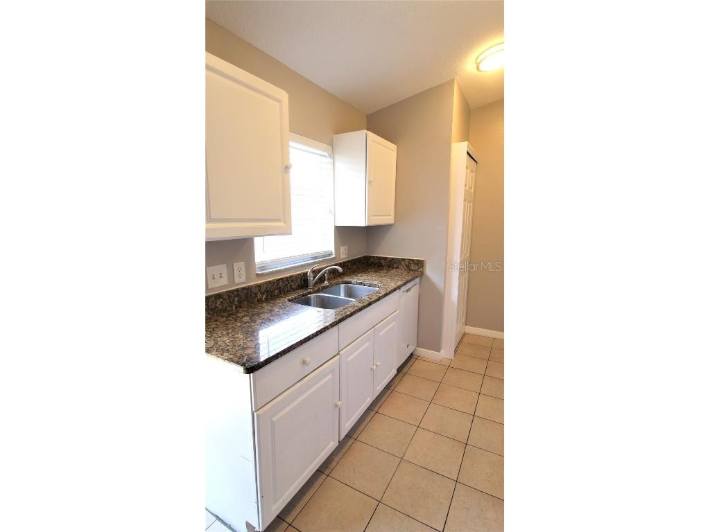 5525 Palmer Boulevard #B Sarasota FL 34232 A4668804 image3