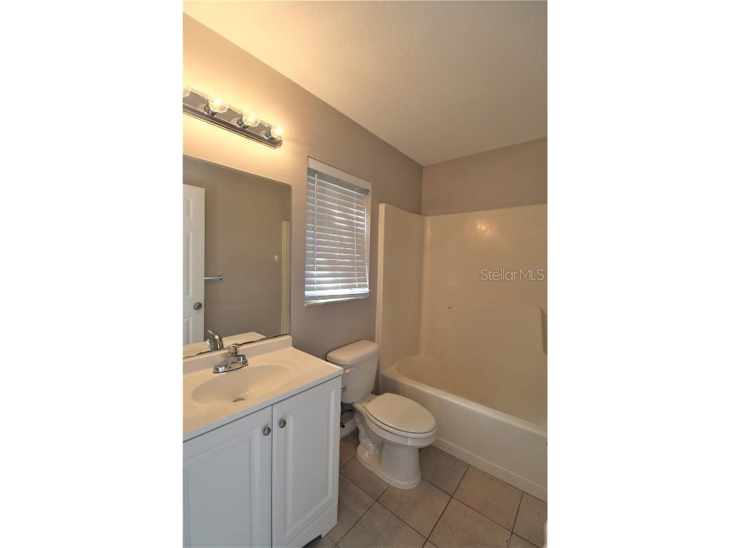 5525 Palmer Boulevard #B Sarasota FL 34232 A4668804 image8