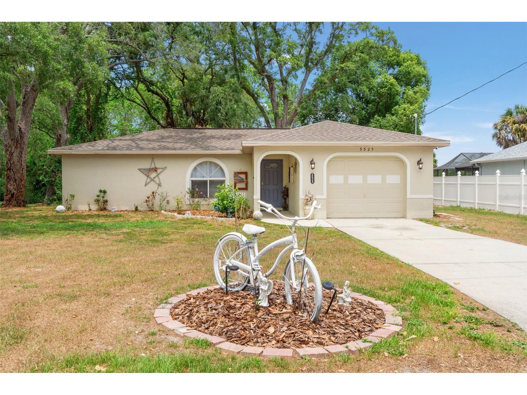 5525 Piedmont Drive Spring Hill FL 34606 TB8507745 image1