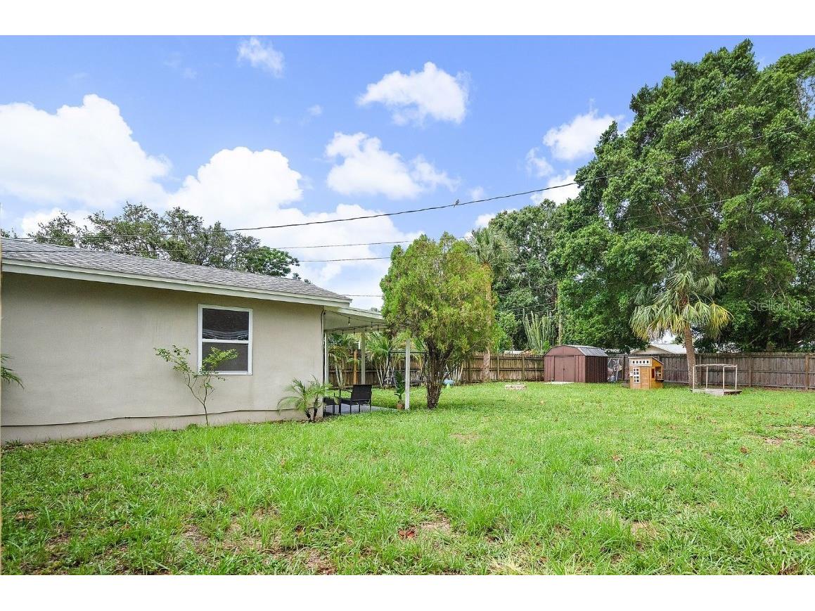 5525 Pine Circle NE Saint Petersburg FL 33703 TB8411448 image16