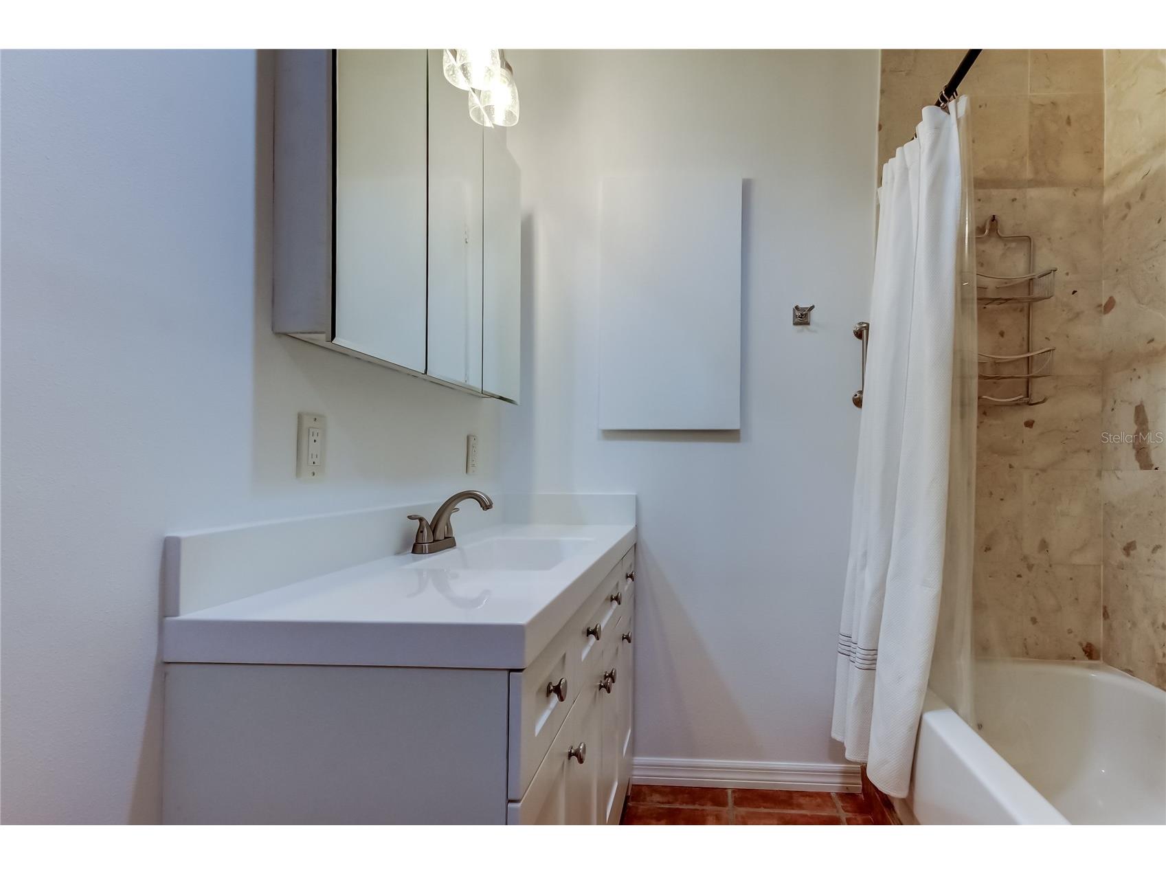 5525 Pine Circle NE Saint Petersburg FL 33703 TB8465029 image21