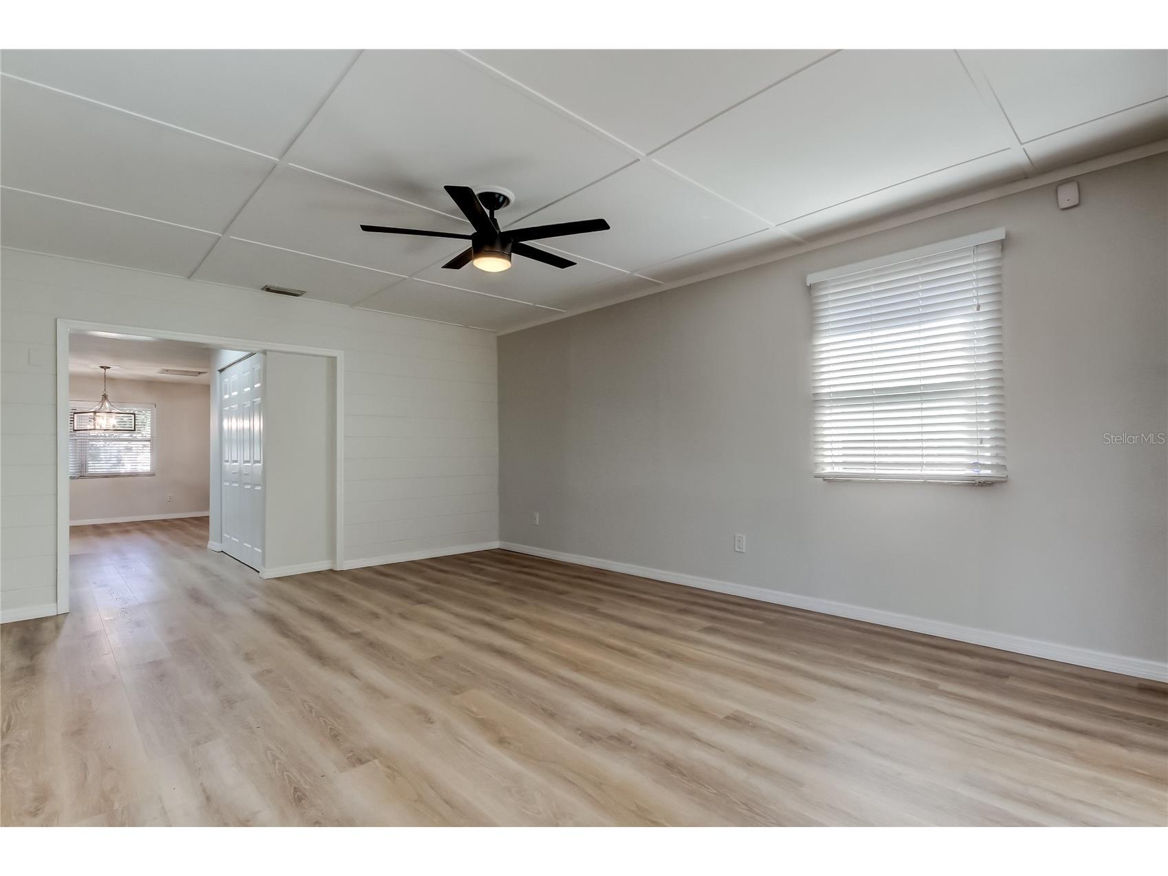 5525 Pine Circle NE Saint Petersburg FL 33703 TB8465029 image23