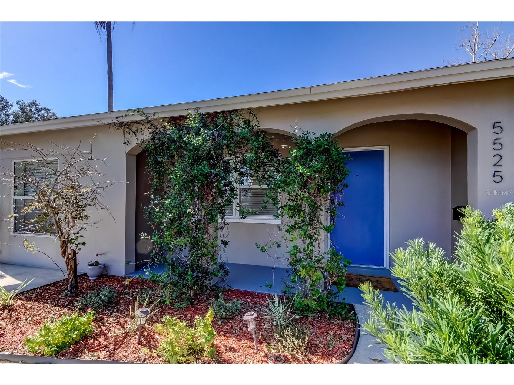 5525 Pine Circle NE Saint Petersburg FL 33703 TB8465029 image3