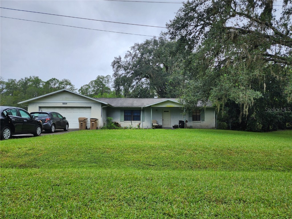 55251 1st Street Astor FL 32102 S5092724 image1