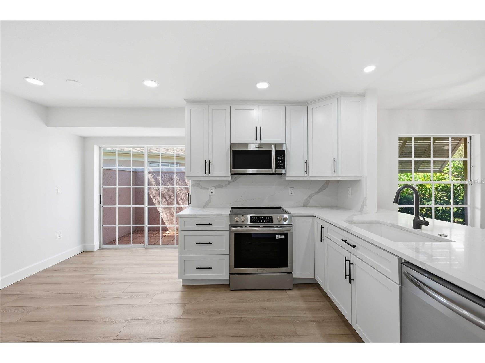 5526 Chanteclaire #31 Sarasota FL 34235 A4689277 image18