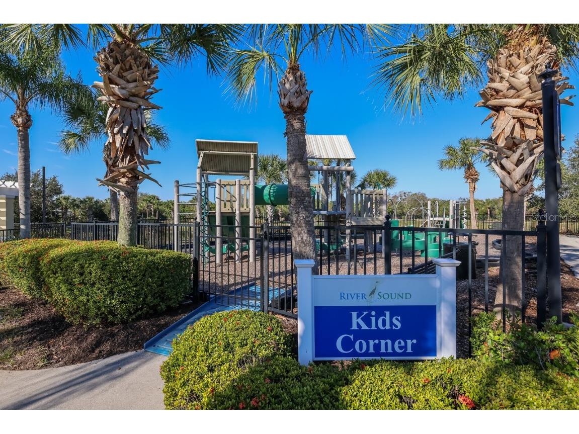 5526 River Sound Terrace Bradenton FL 34208 A4650838 image44