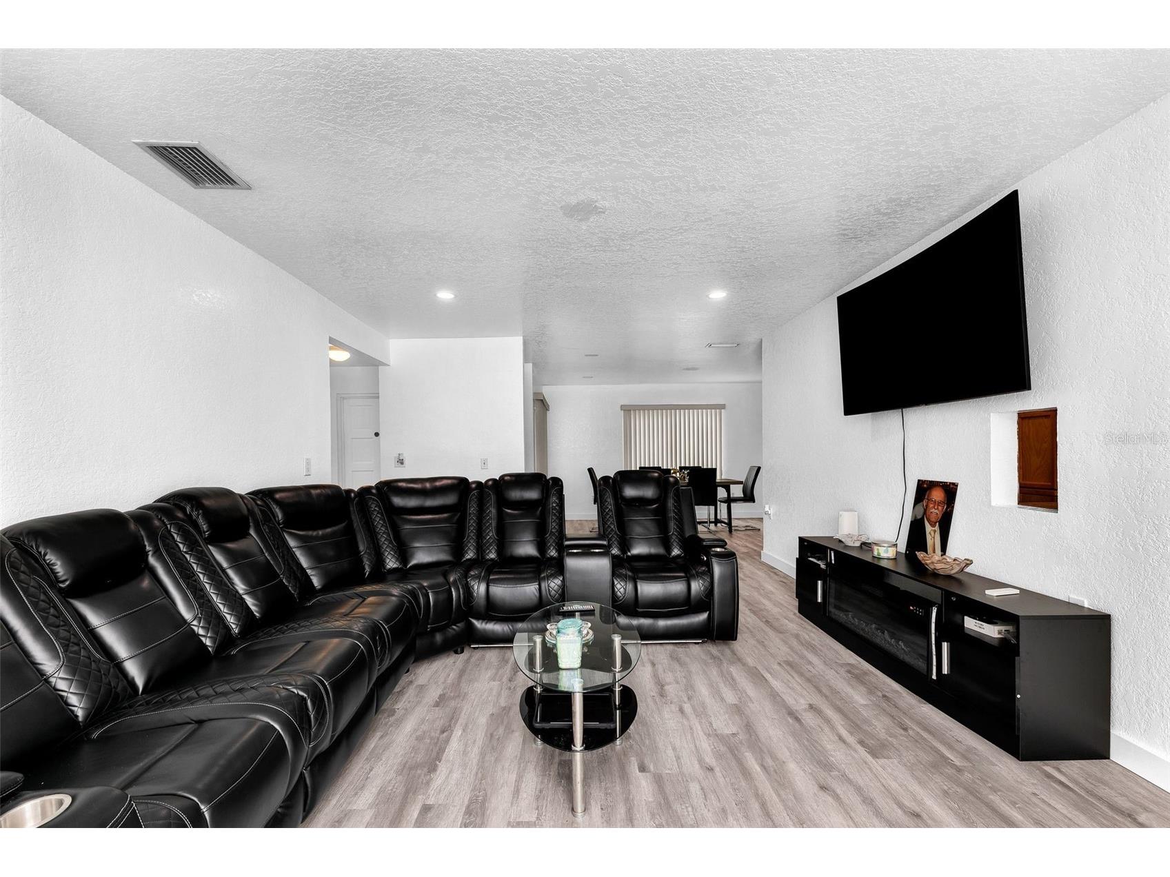 5527 Fairway Drive S Punta Gorda FL 33982 C7525164 image4