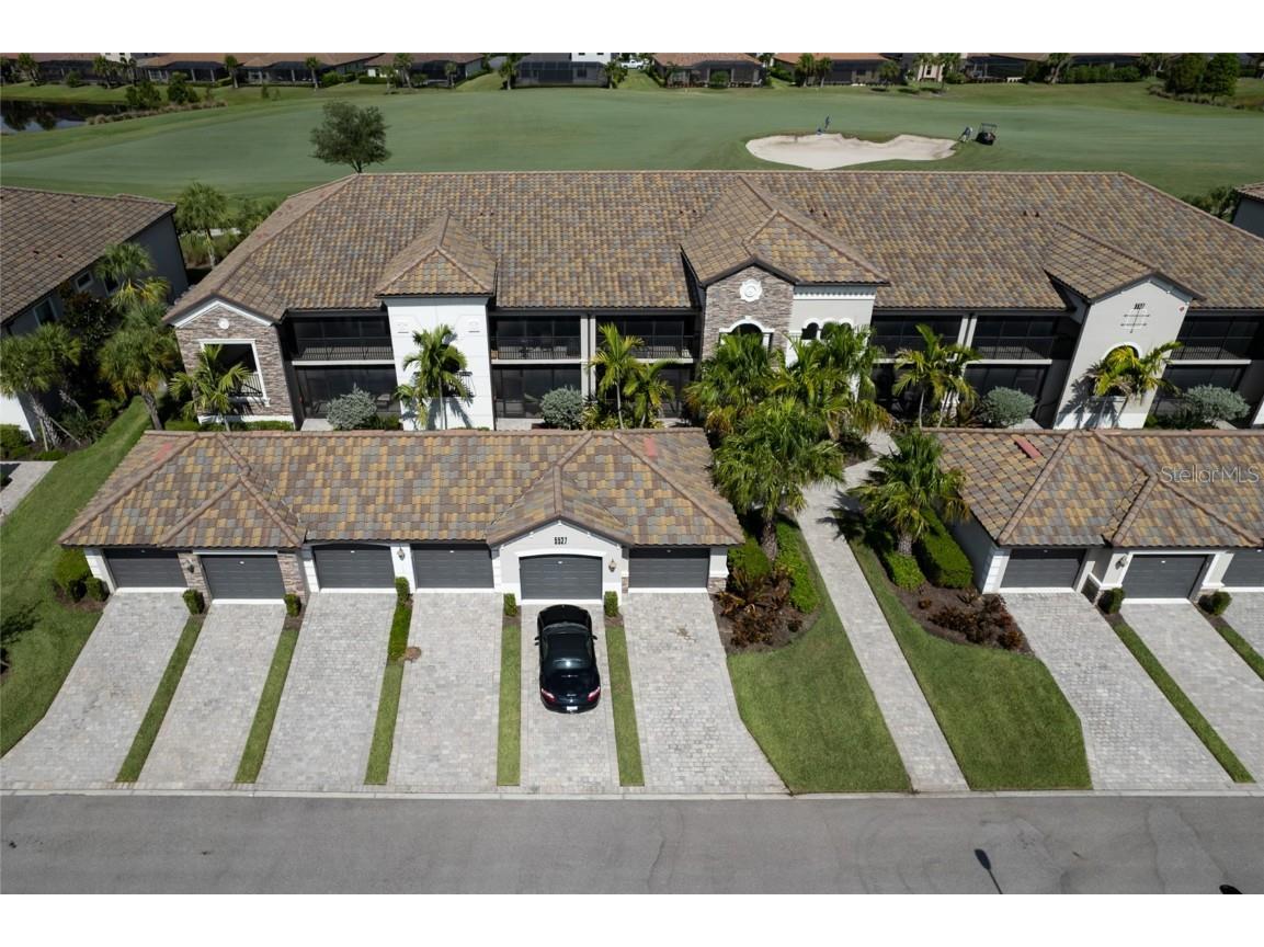 5527 Palmer Circle #102 Bradenton FL 34211 A4621261 image1