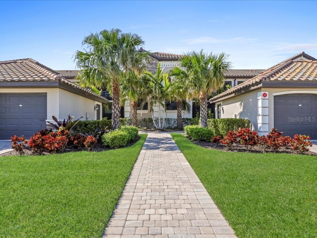 5527 Palmer Circle #103 Bradenton FL 34211 A4582680 image1