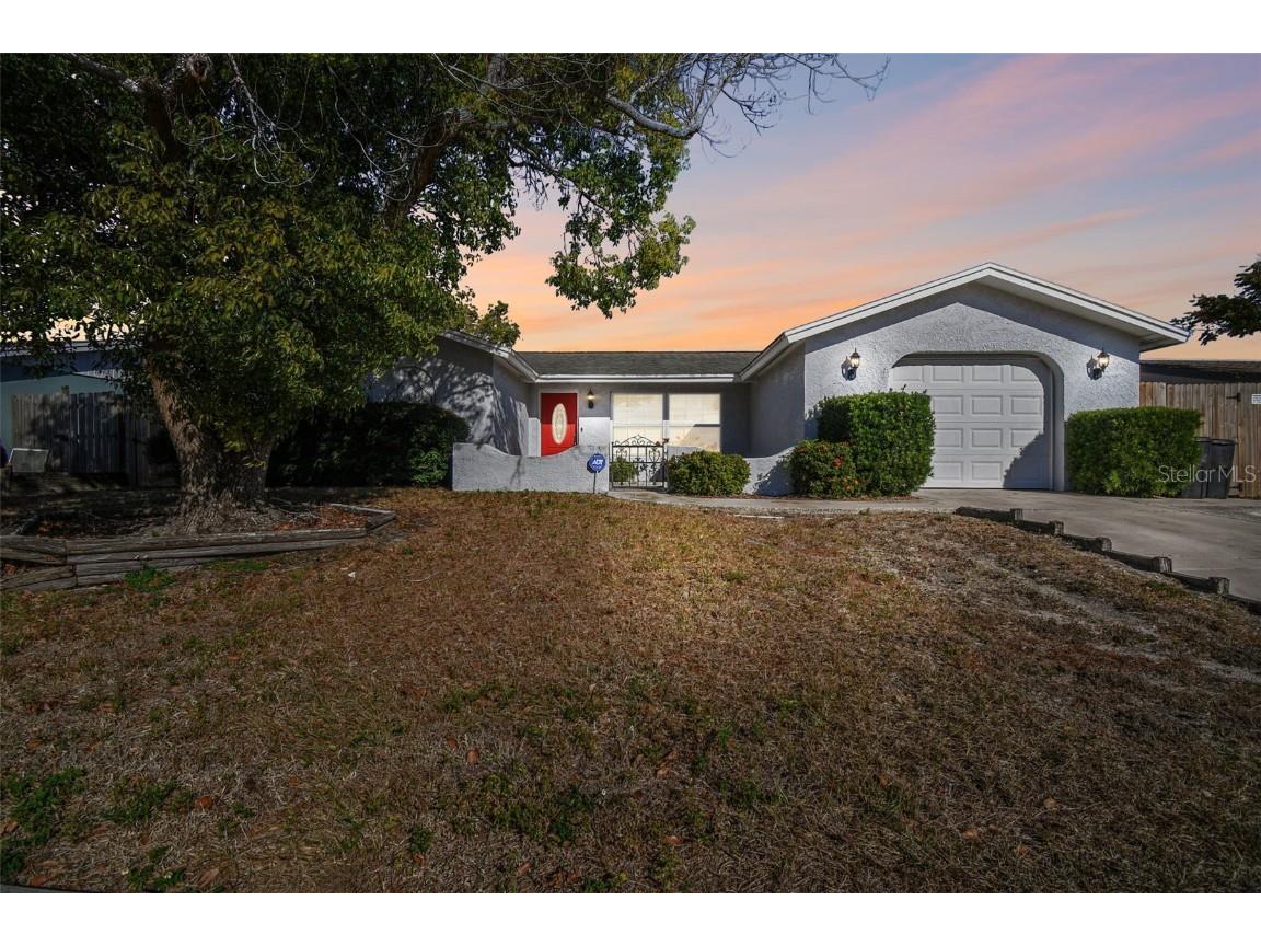 5527 Riddle Road Holiday FL 34690 T3541418 image1