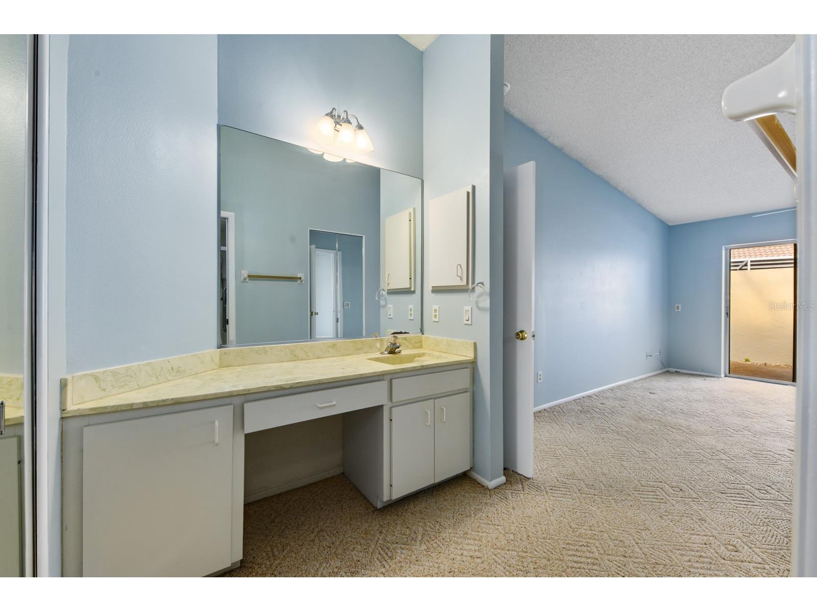 5528 37th Street E #5528 Bradenton FL 34203 A4696483 image6