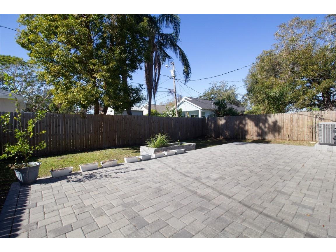 5528 40th Street N Saint Petersburg FL 33714 TB8401070 image31