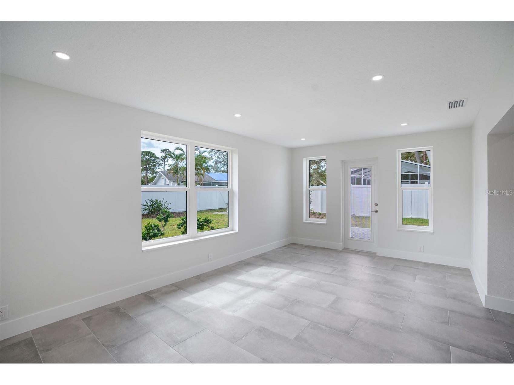 5528 Briarcliff Drive Sarasota FL 34232 A4694629 image13