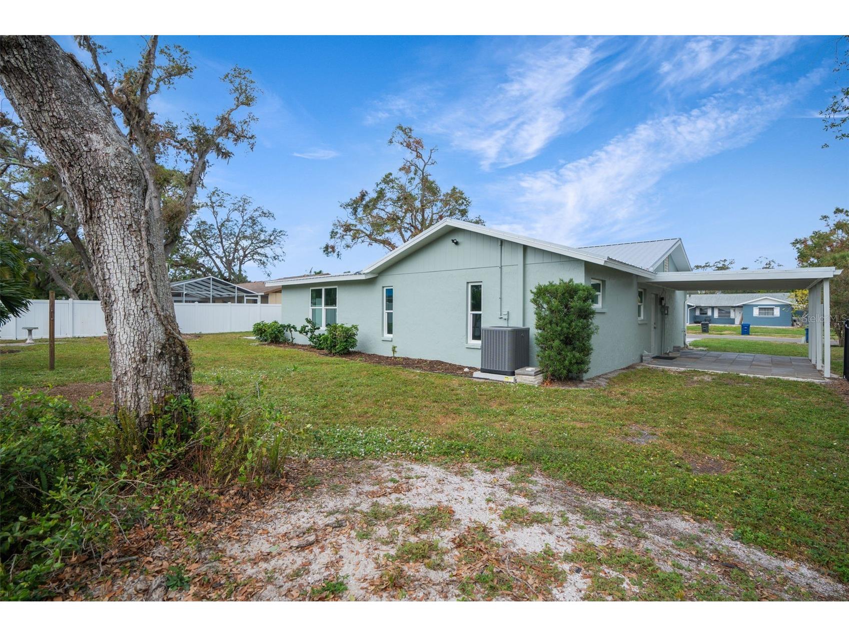 5528 Briarcliff Drive Sarasota FL 34232 A4694629 image32