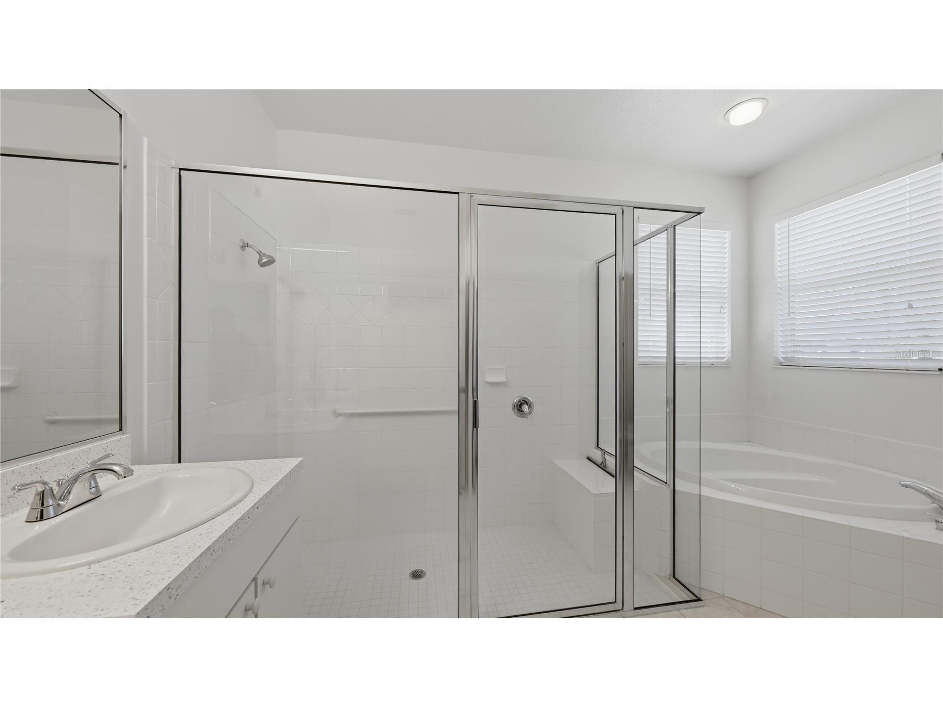 5528 Burnt Branch Circle Sarasota FL 34232 A4687561 image38