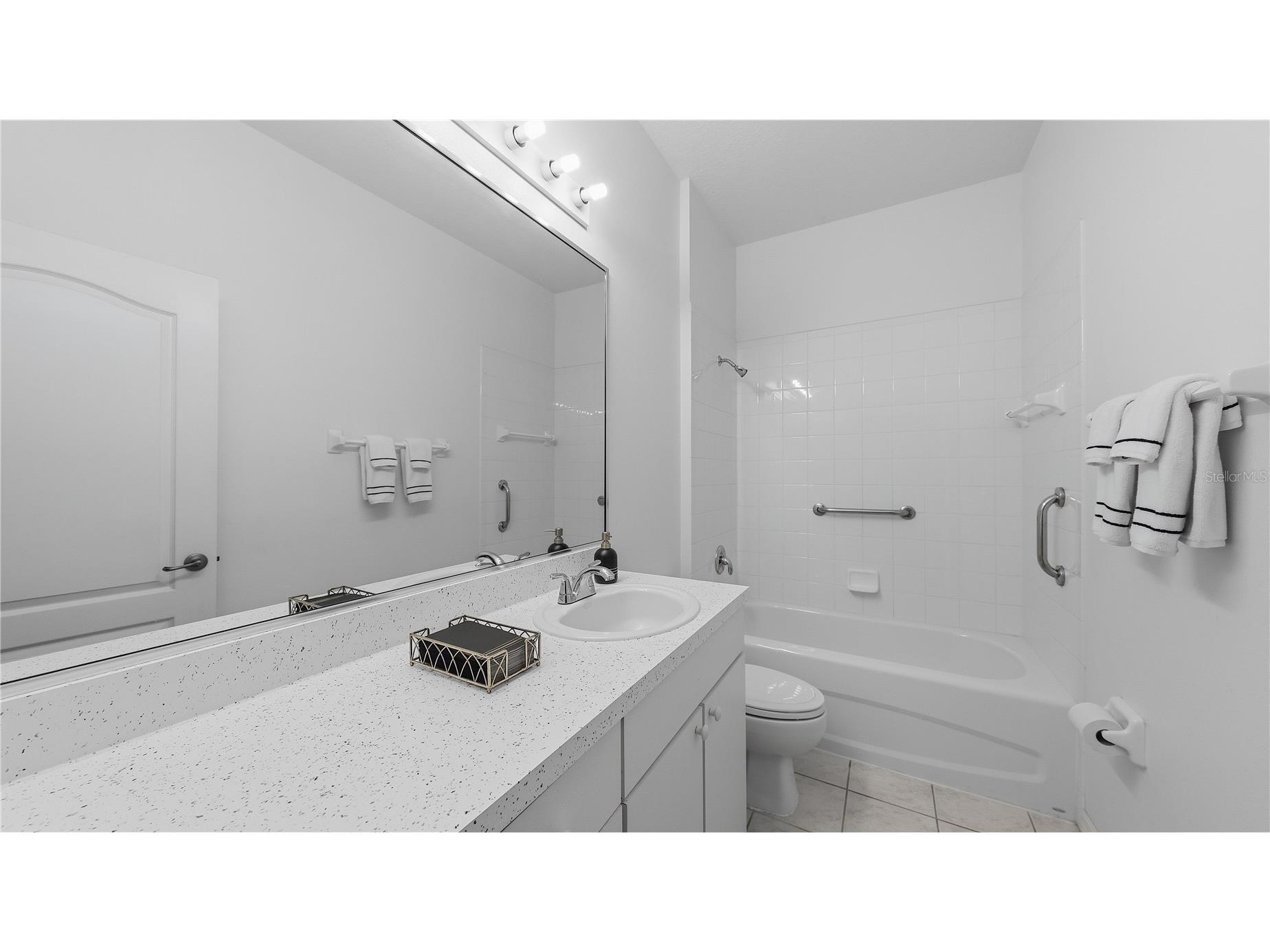 5528 Burnt Branch Circle Sarasota FL 34232 A4687561 image45