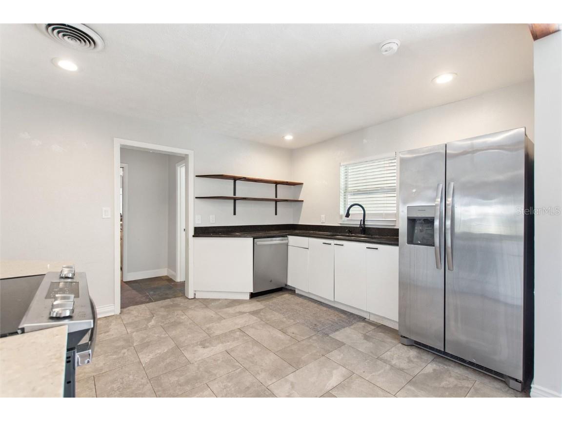 5529 Yorkshire Way Sarasota FL 34231 TB8431380 image12