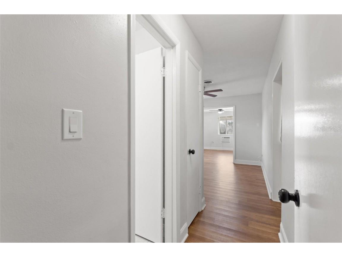 5529 Yorkshire Way Sarasota FL 34231 TB8431380 image16