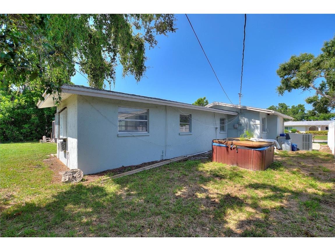 5529 Yorkshire Way Sarasota FL 34231 TB8431380 image29