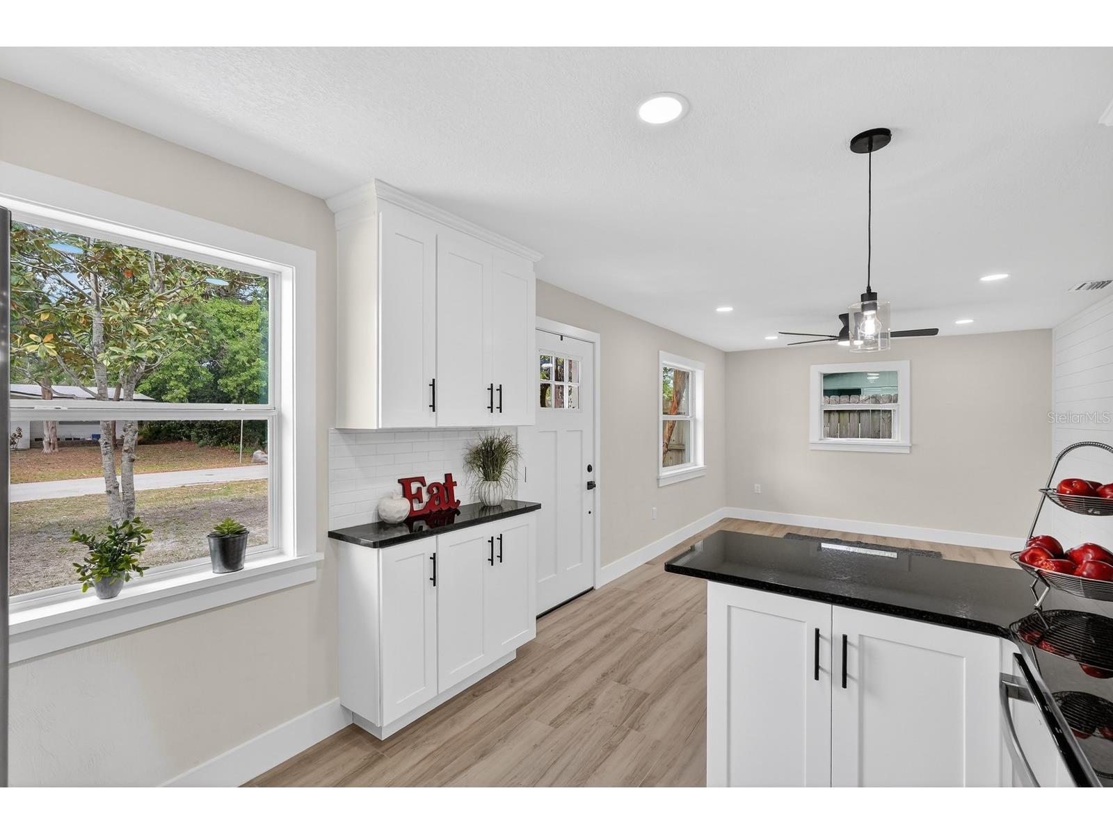 553 Calhoun Street South Daytona FL 32119 V4948303 image12