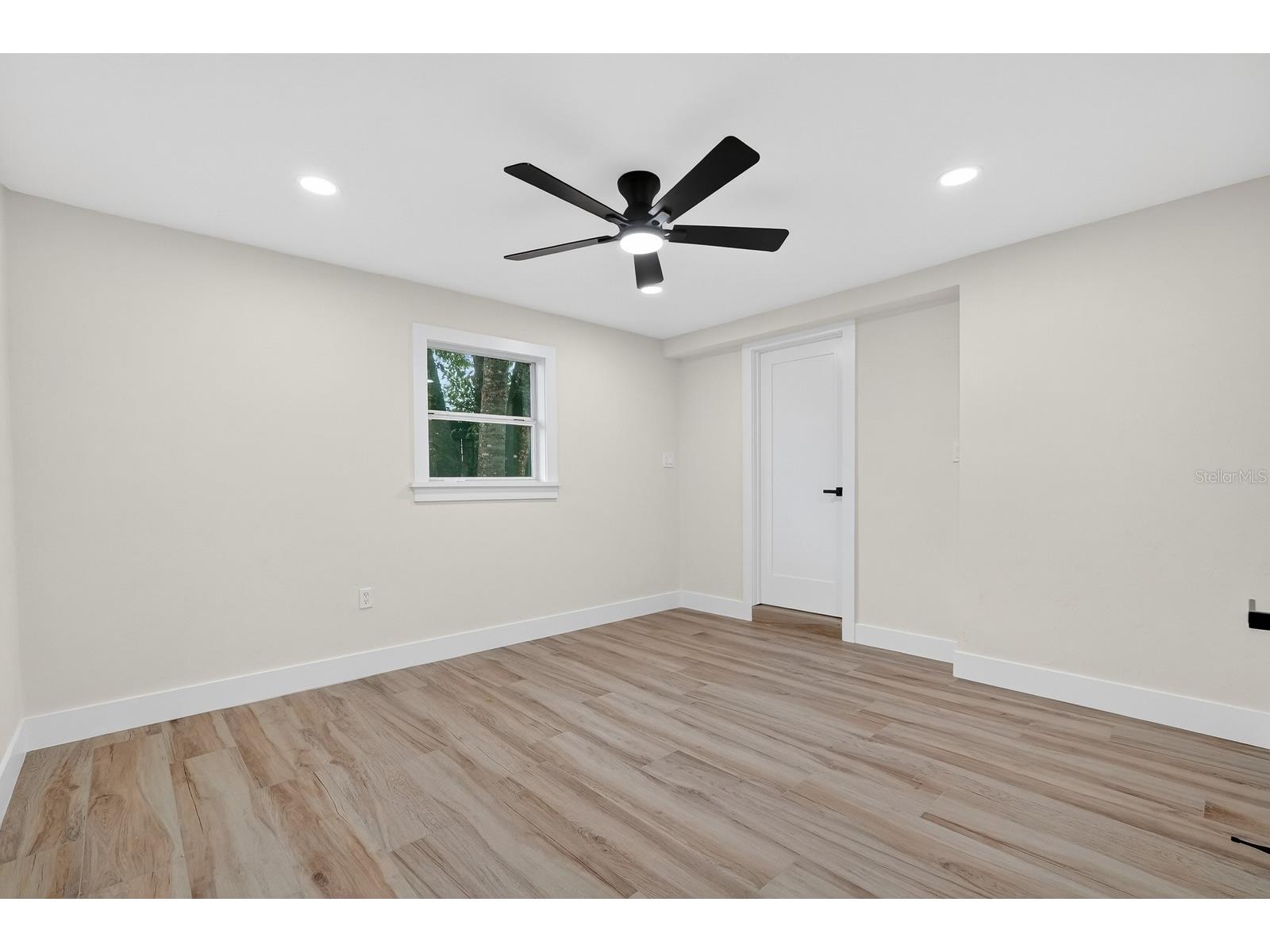 553 Calhoun Street South Daytona FL 32119 V4948303 image14
