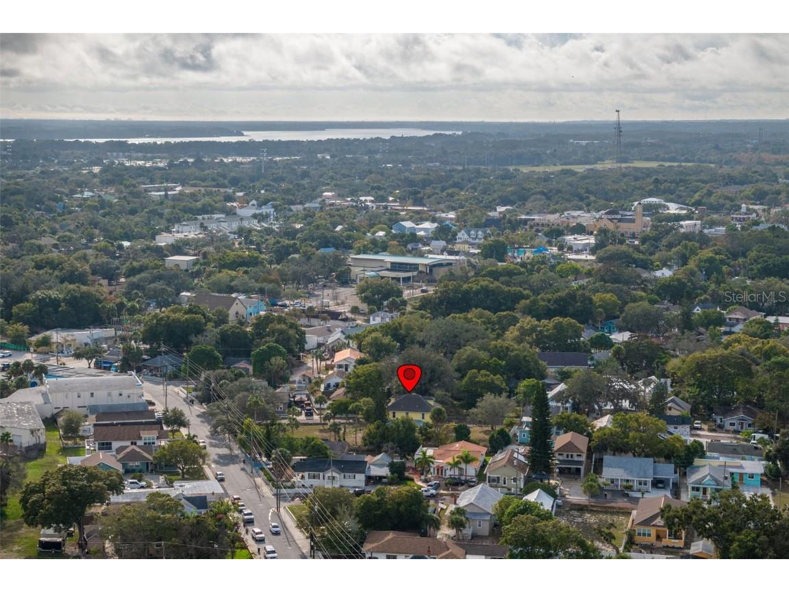 553 Division Street Tarpon Springs FL 34689 U8224317 image33