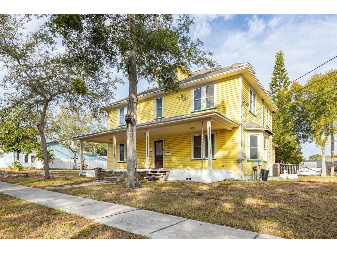 553 Division Street Tarpon Springs FL 34689 U8224317 image4