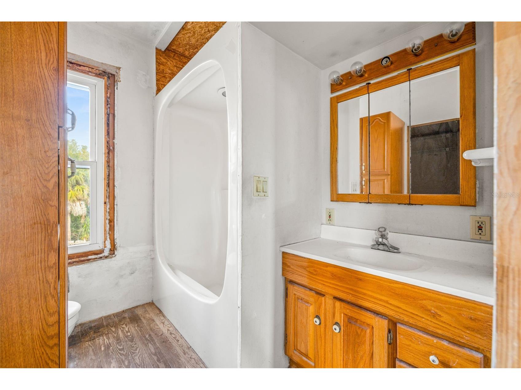 553 Division Street Tarpon Springs FL 34689 U8224317 image22