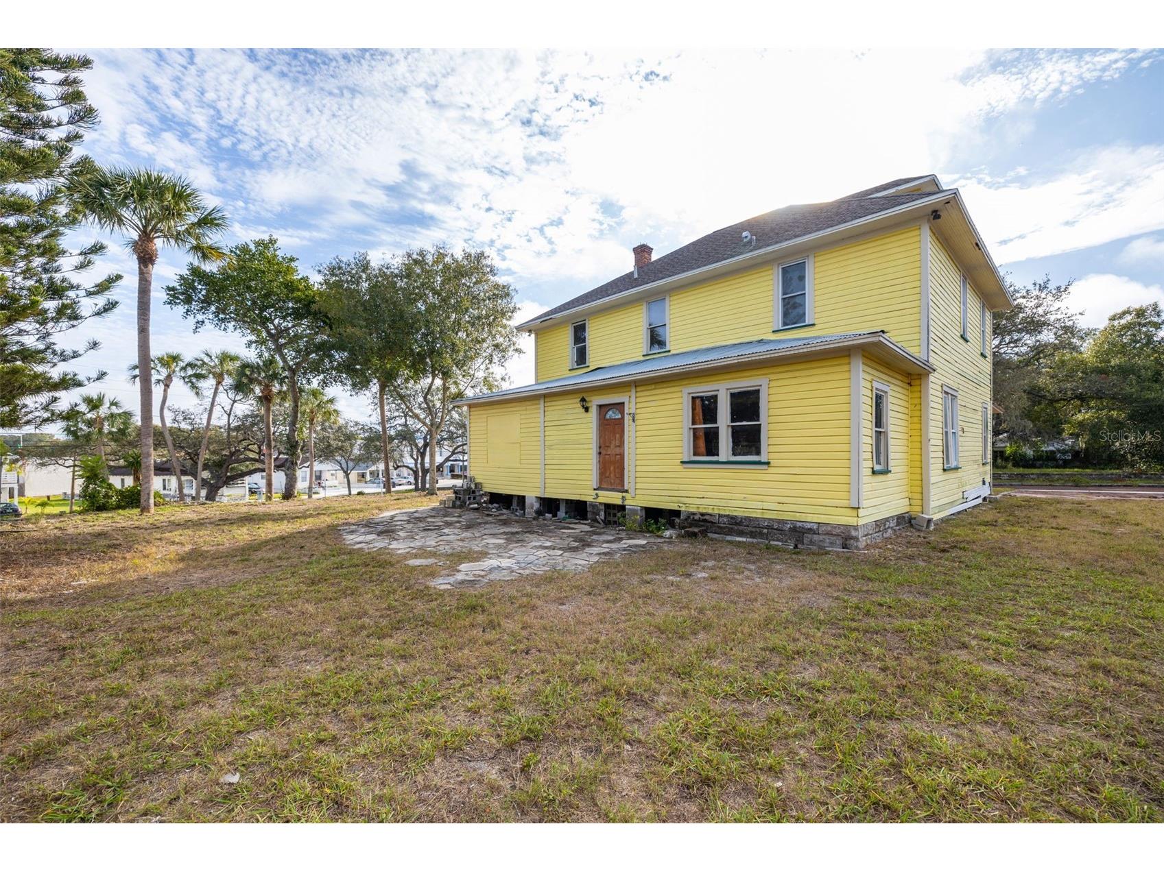 553 Division Street Tarpon Springs FL 34689 U8224317 image28