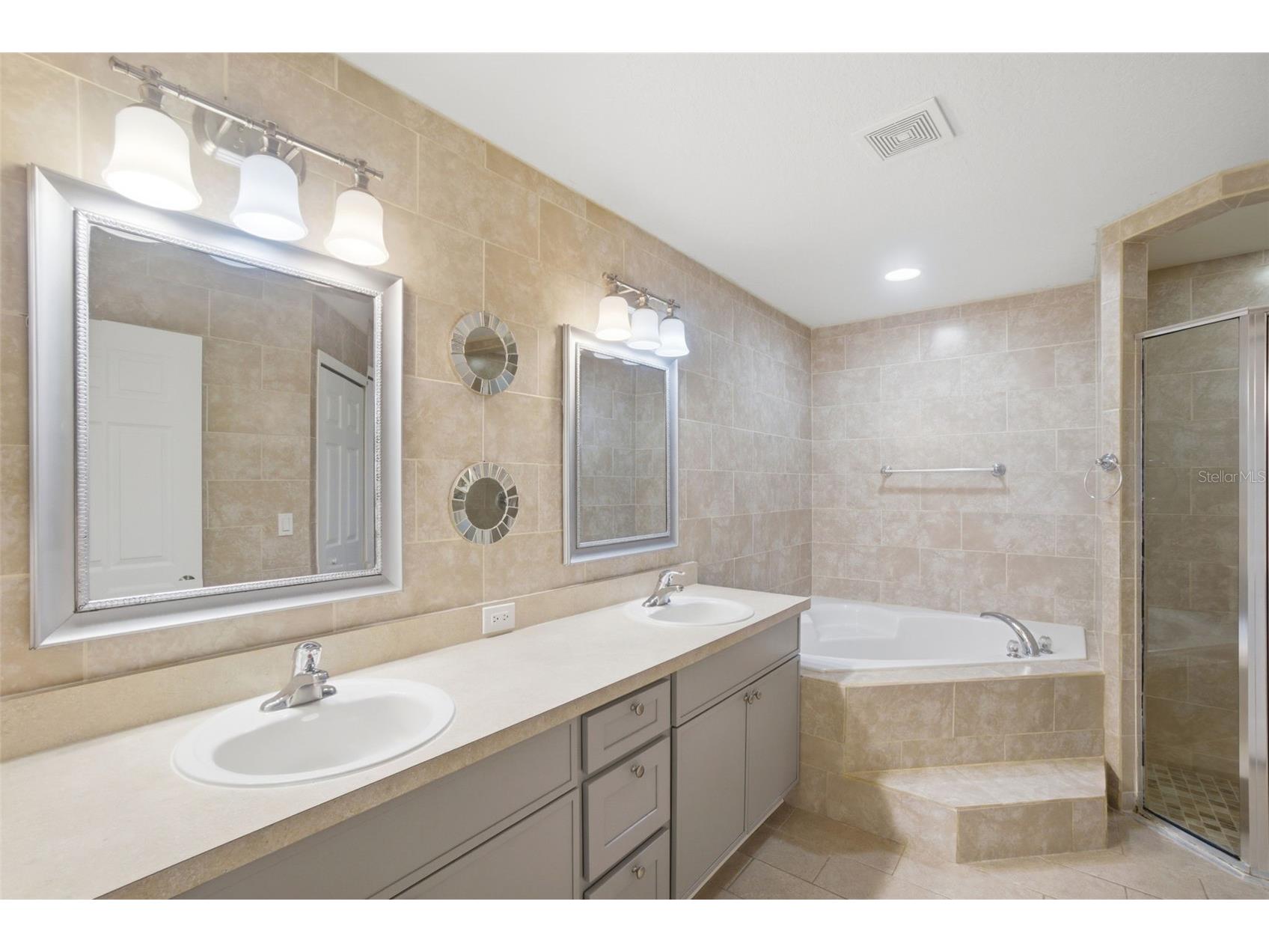 553 Maidenhair Court Orange City FL 32763 V4948795 image20