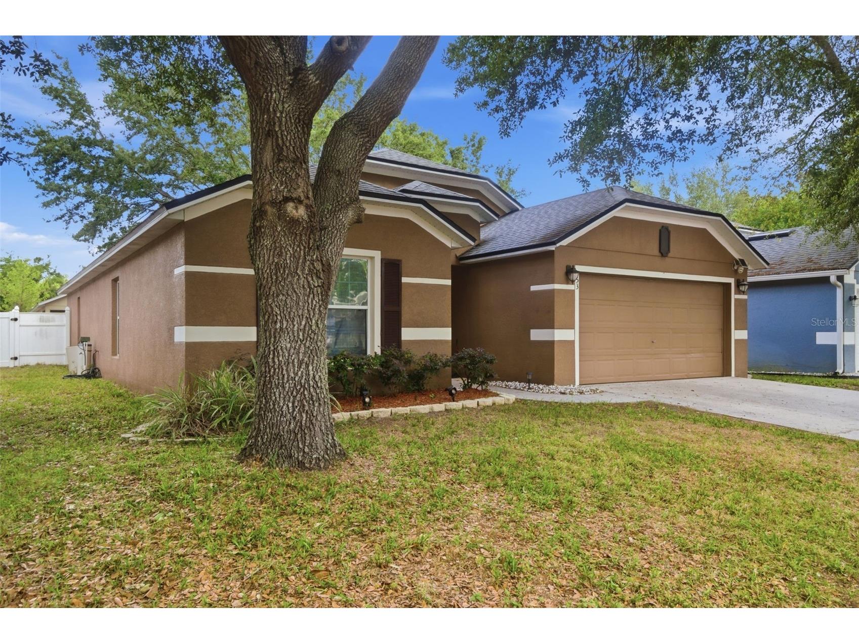 553 Maidenhair Court Orange City FL 32763 V4948795 image3