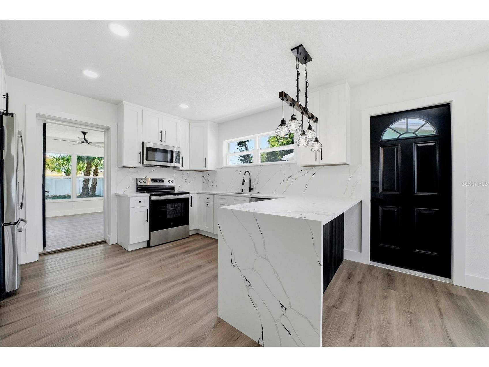 5530 2 Avenue N Saint Petersburg FL 33710 TB8517134 image12