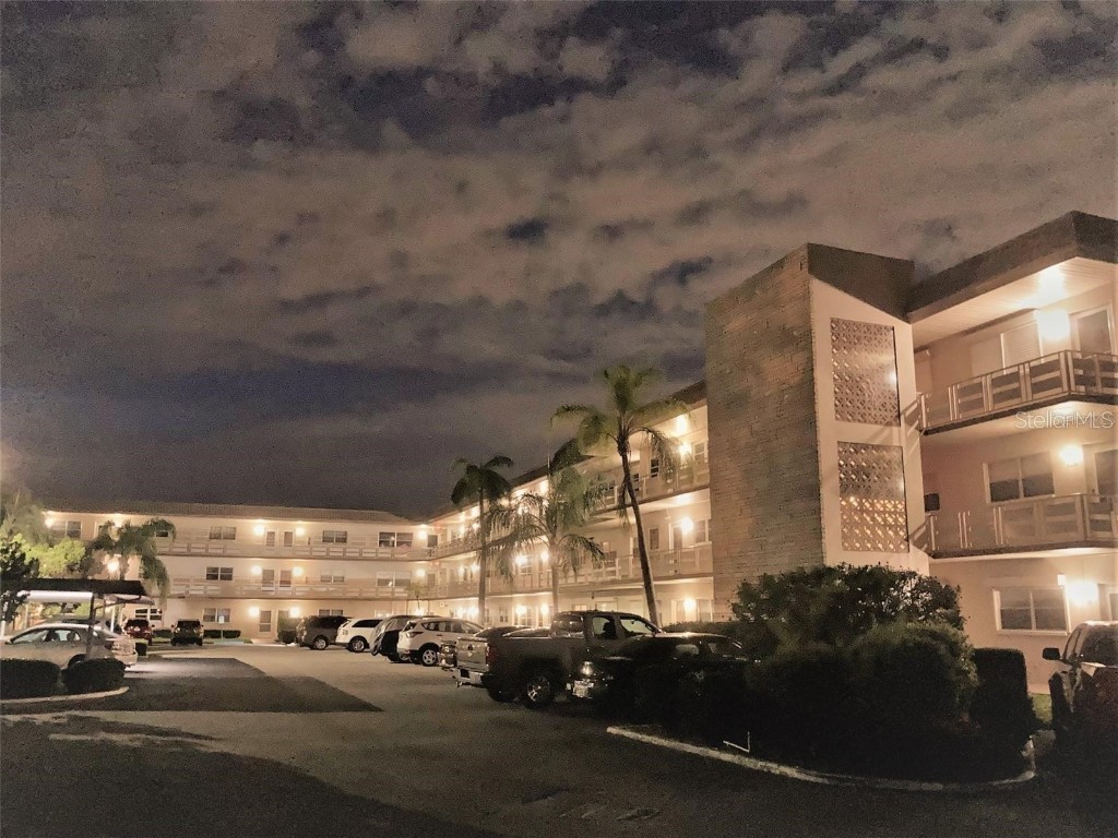 5530 80th Street N #A306 Saint Petersburg FL 33709 TB8387116 image1